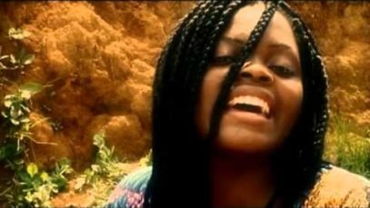 Achallé (The Blessing Hand )