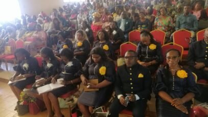 église maison du père 2