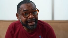 LOVE CLINIC EP 3 (REALO ACK) / Sa femme fouille dans son téléphone, que doit-il faire ?